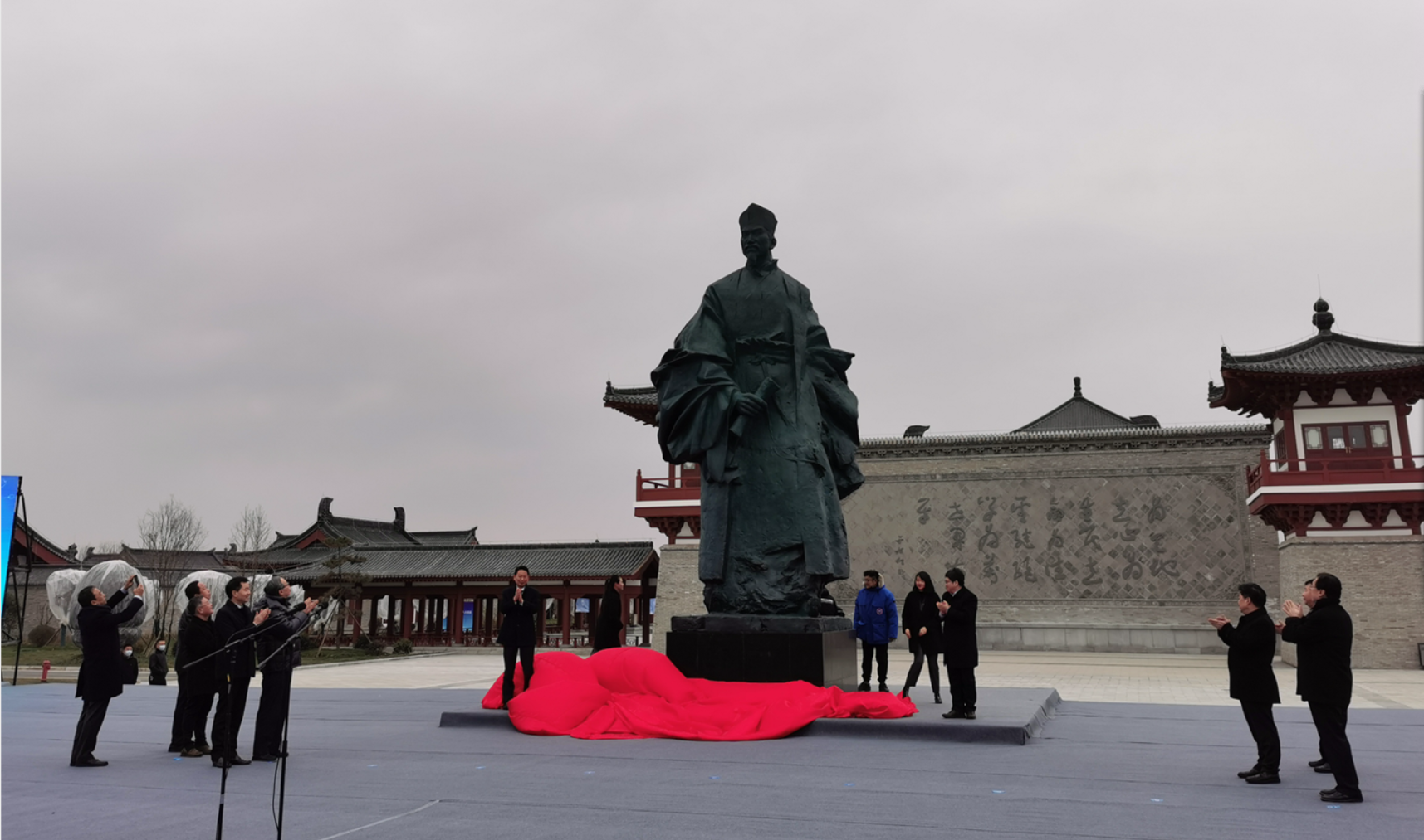 原来名称也丢了